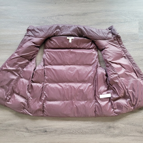 Eileen Fisher Maroon Cassis Recycled Nylon Funnel Neck Vest Size Large - Picture 10 of 14